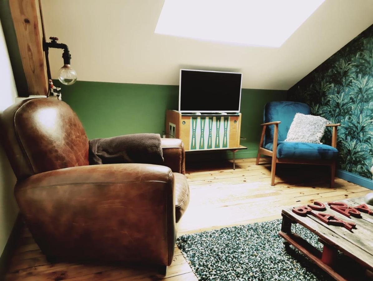 Le Chic Broc Ground Apartment Виши Екстериор снимка